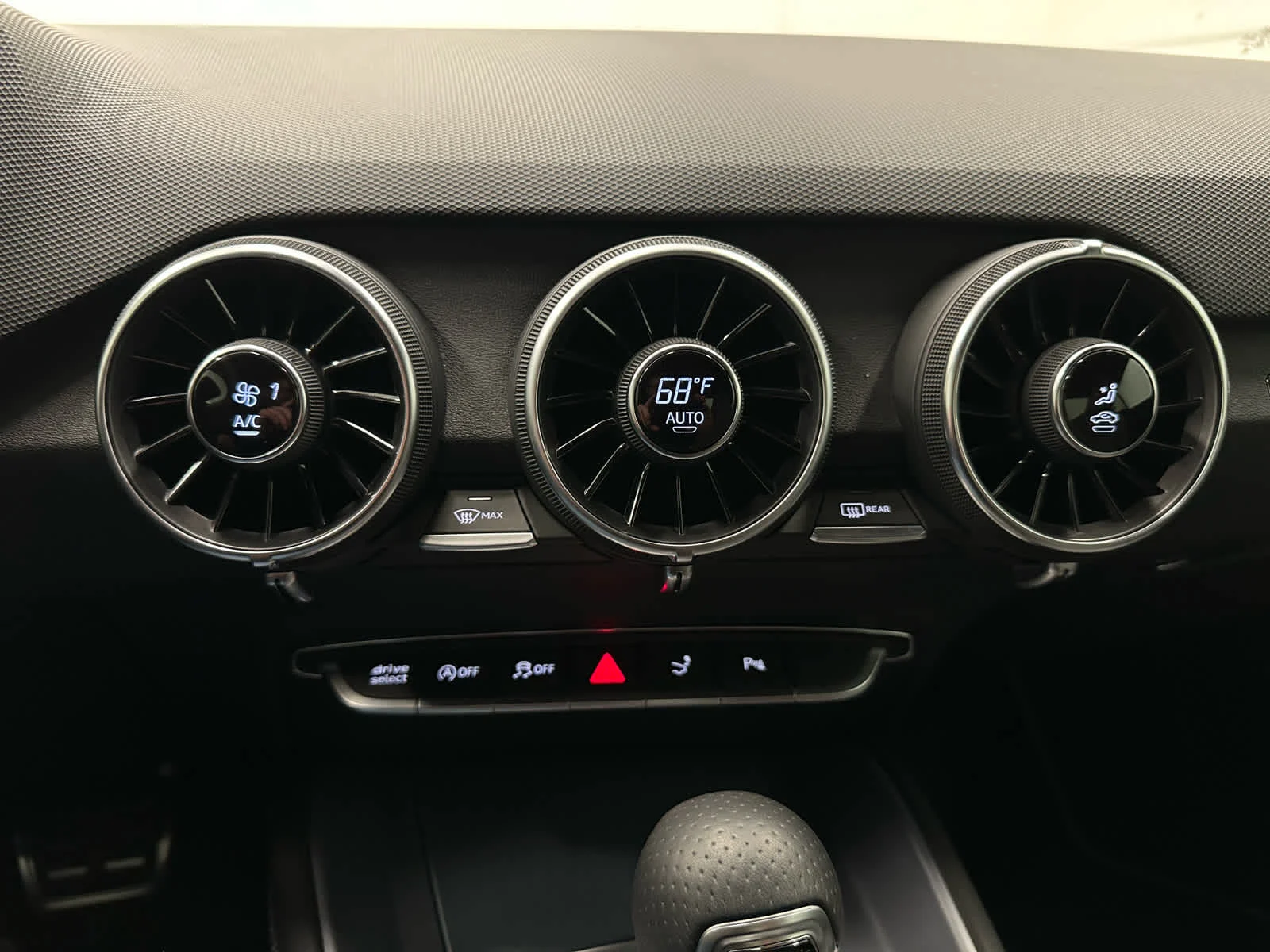 Used 2023 Turbo Blue Audi  image 27