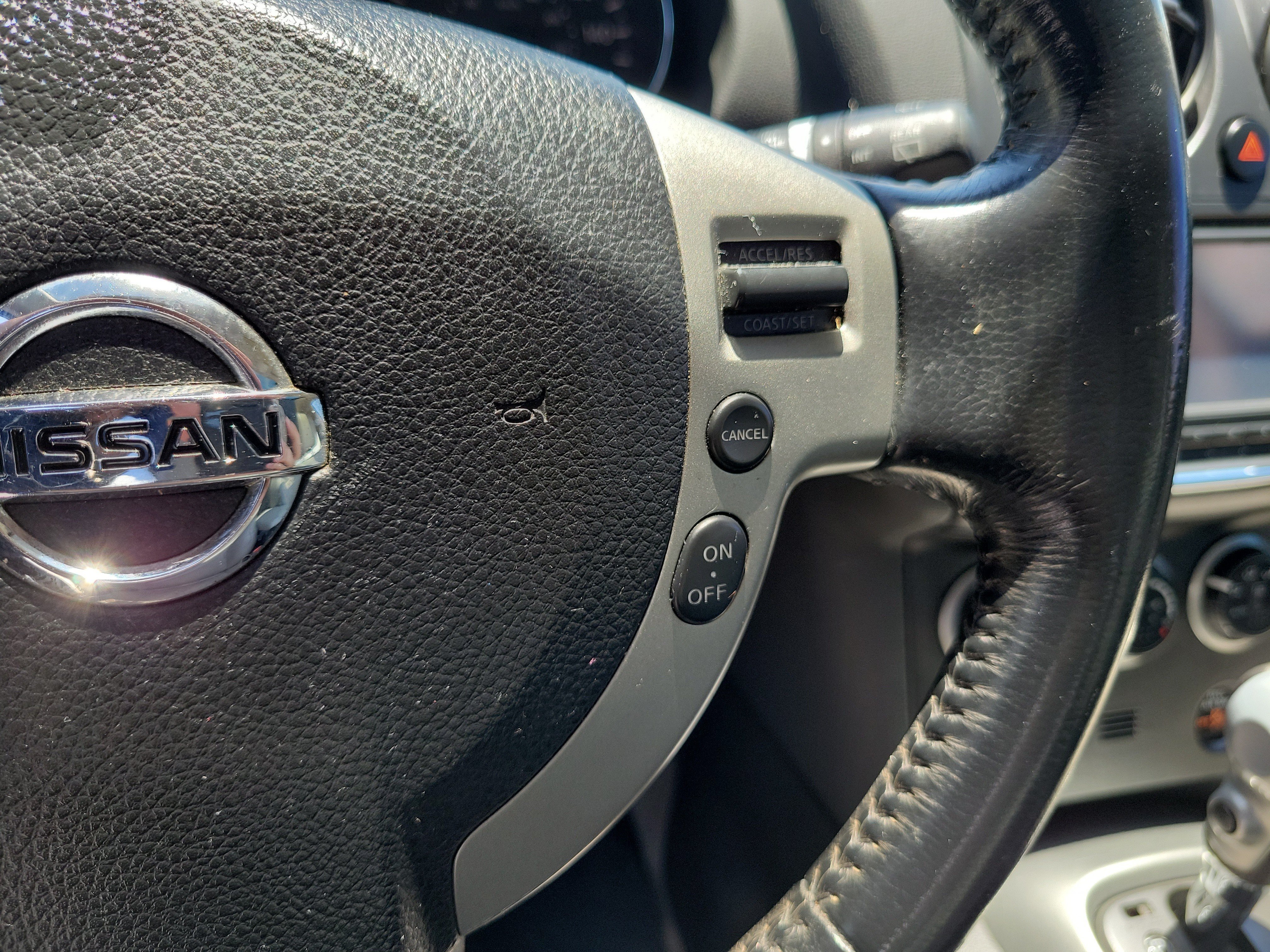 Used 2011 Indigo Blue Nissan SV image 26