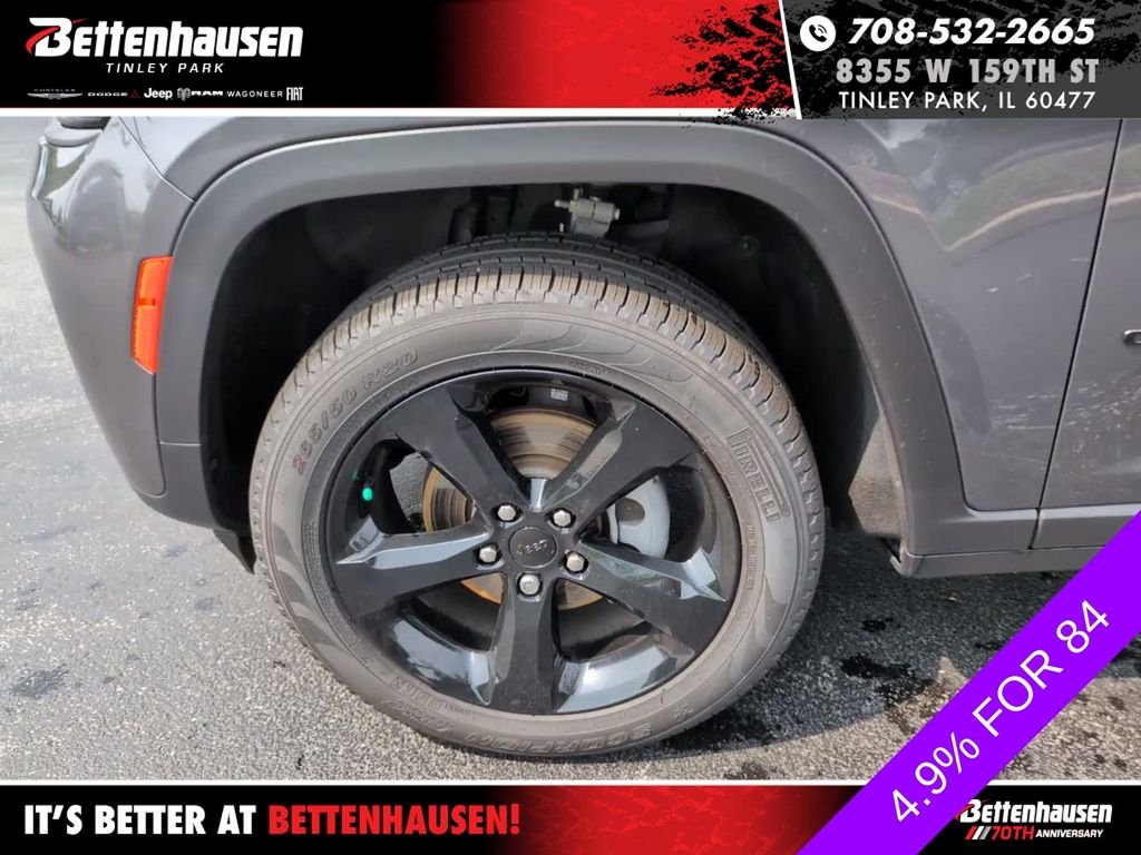 New 2026 Baltic Gray Metallic Clear-Coat Exterior Paint Jeep Limited image 12