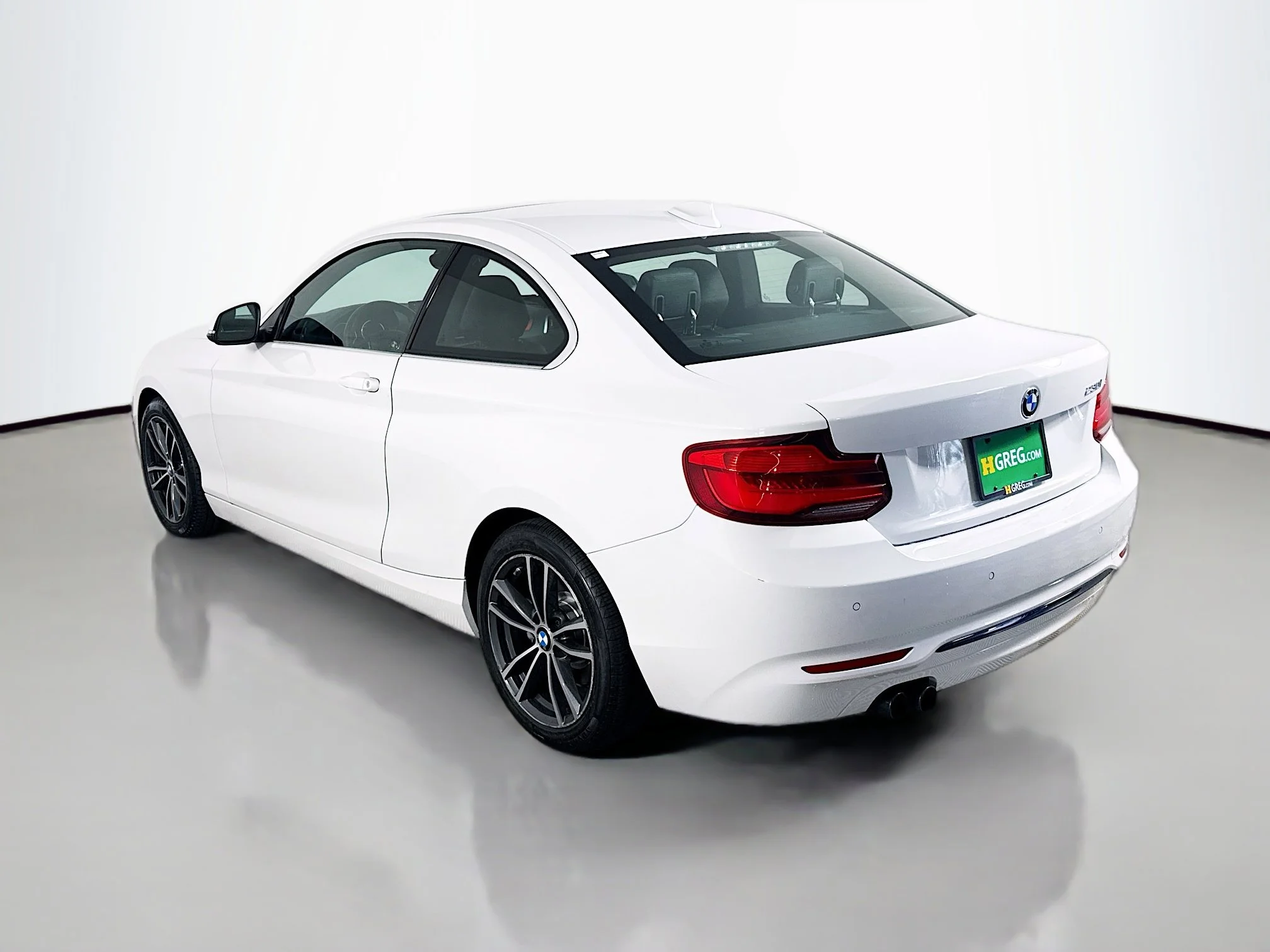 Used 2019 Alpine White BMW 230i image 5