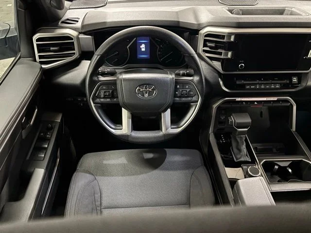 Used 2025  Toyota SR5 image 12