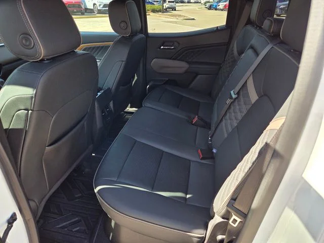 Used 2024 White GMC Denali image 9