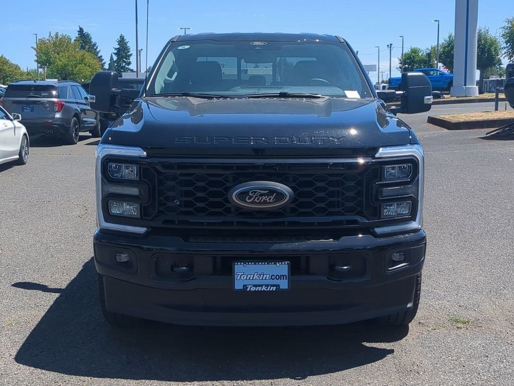 2025 Ford F-350 Super Duty XLT - Photo 41