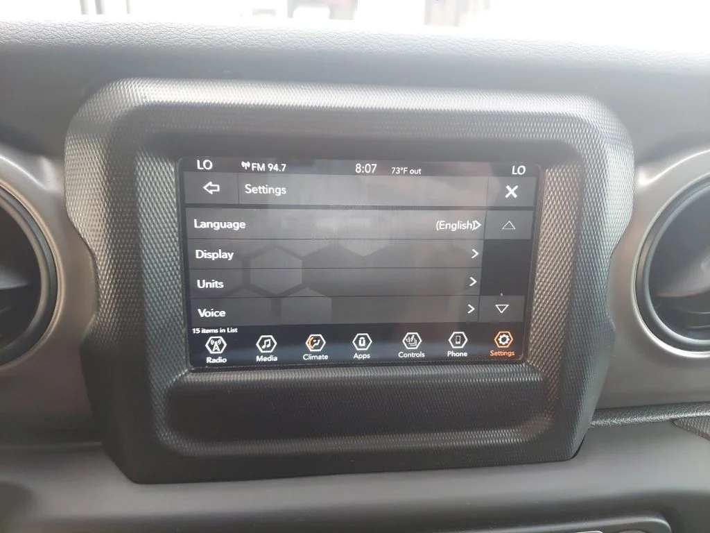 Used 2018 Silver Jeep Unlimited Sport S image 26