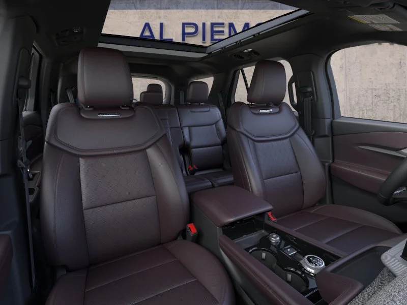New 2026 Star White Metallic Tri-Coat Ford Platinum™ image 10