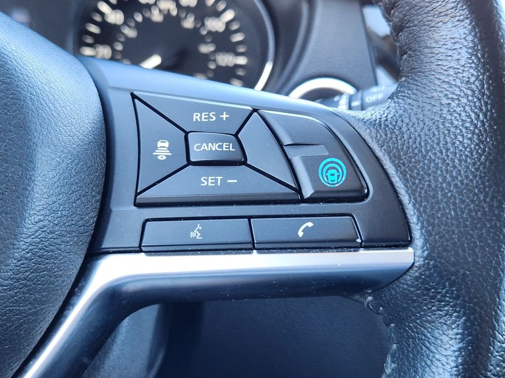 Certified Used 2020 White Nissan SL image 23