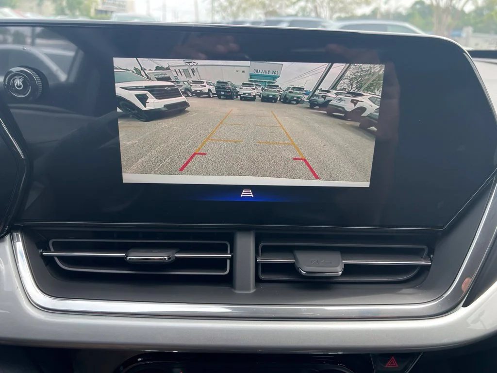 New 2026 Summit White Chevrolet LT image 28