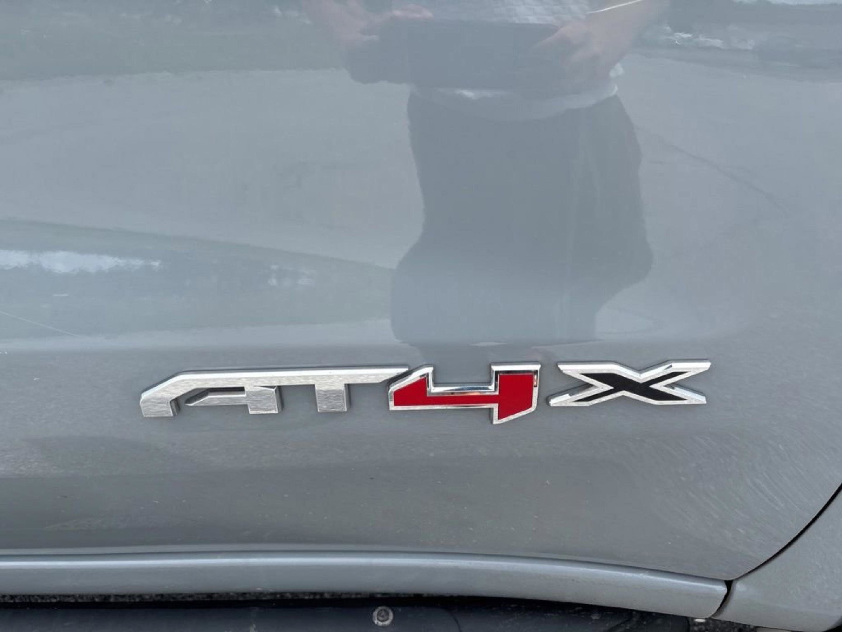 2024 GMC Sierra 1500 AT4X - Photo 16