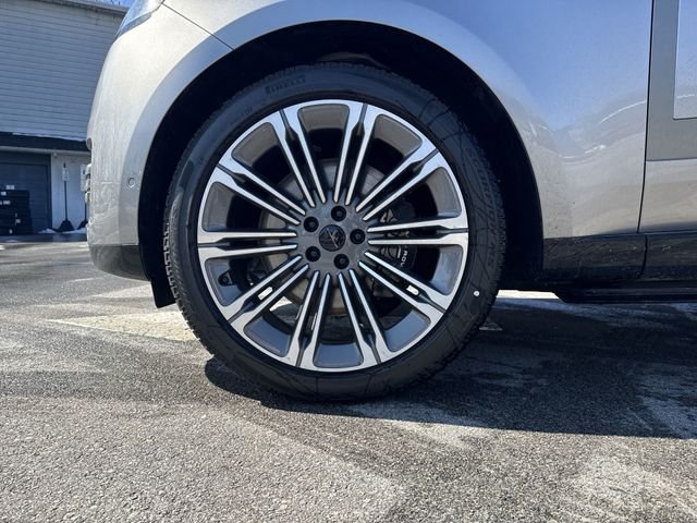 2026 Land Rover Range Rover SE