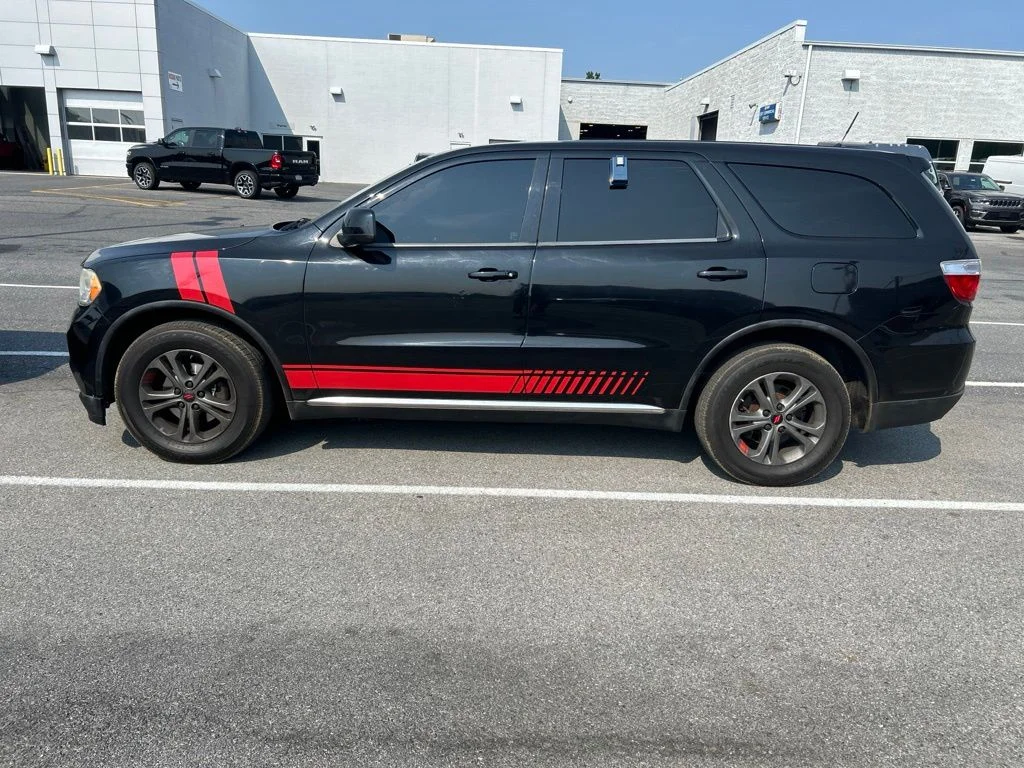 Used 2013 Black Dodge SXT image 8