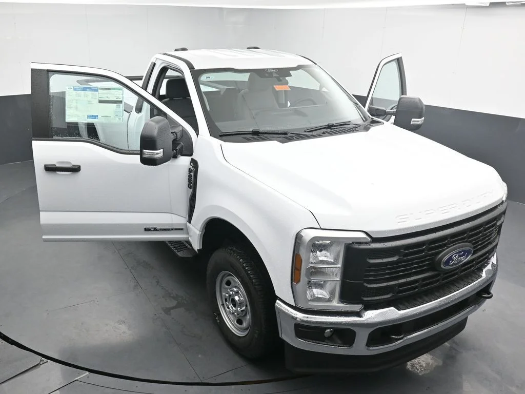 New 2026 Oxford White Ford F-250® XL image 31