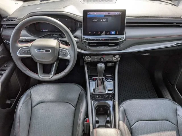 Used 2022 Diamond Black C Jeep Trailhawk image 16