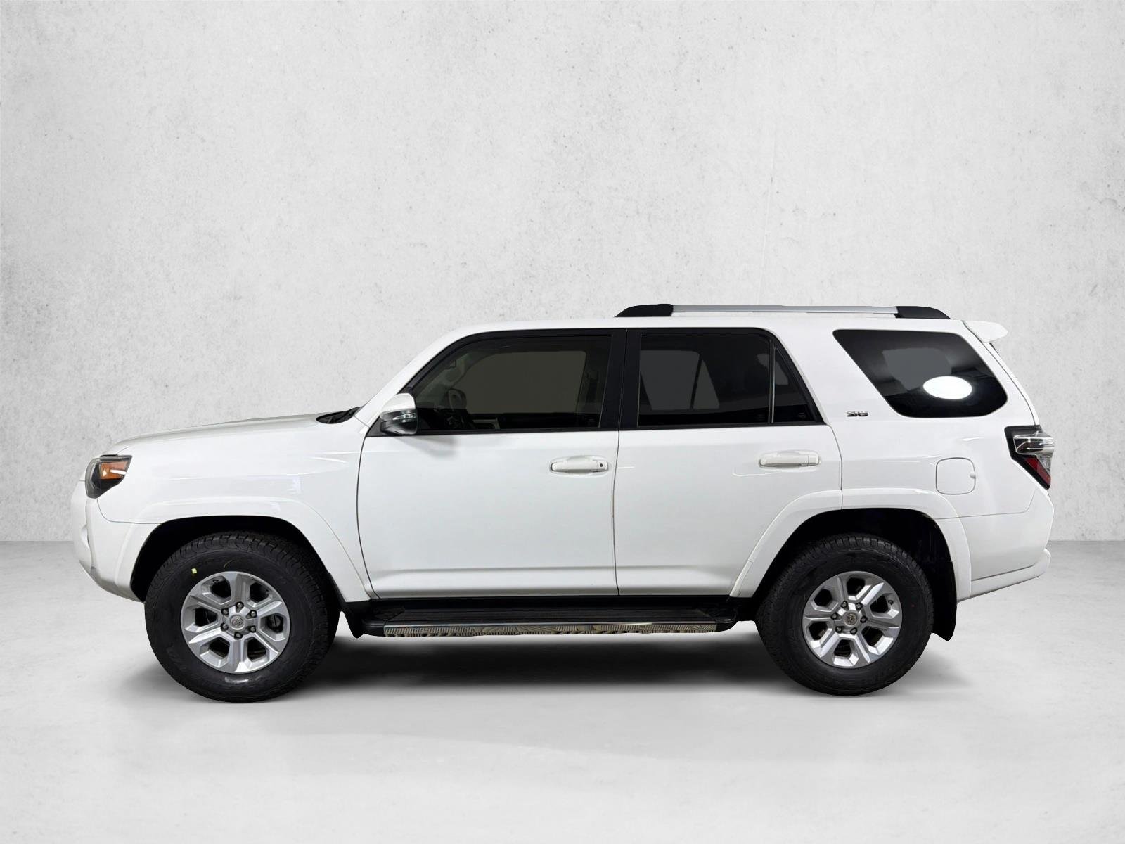 Used 2019 Super White Toyota SR5 Premium image 8