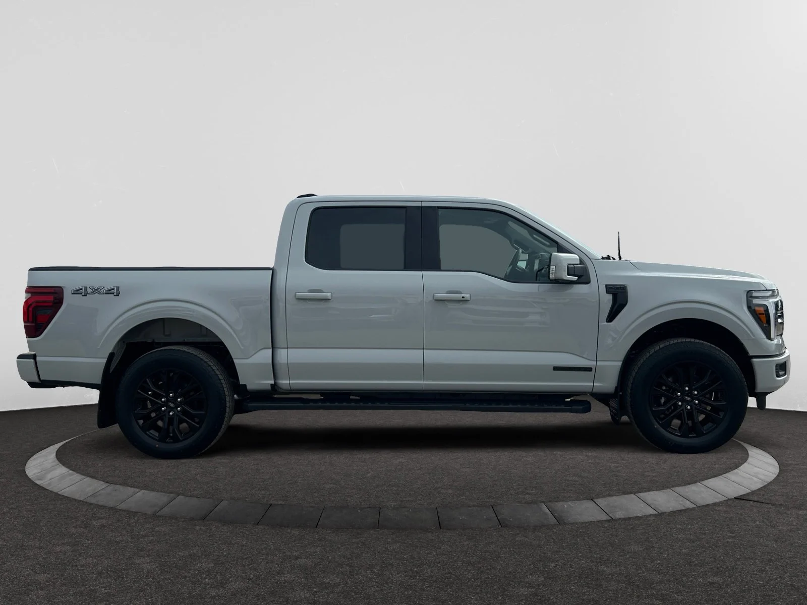 New 2026 Avalanche Ford Lariat image 6
