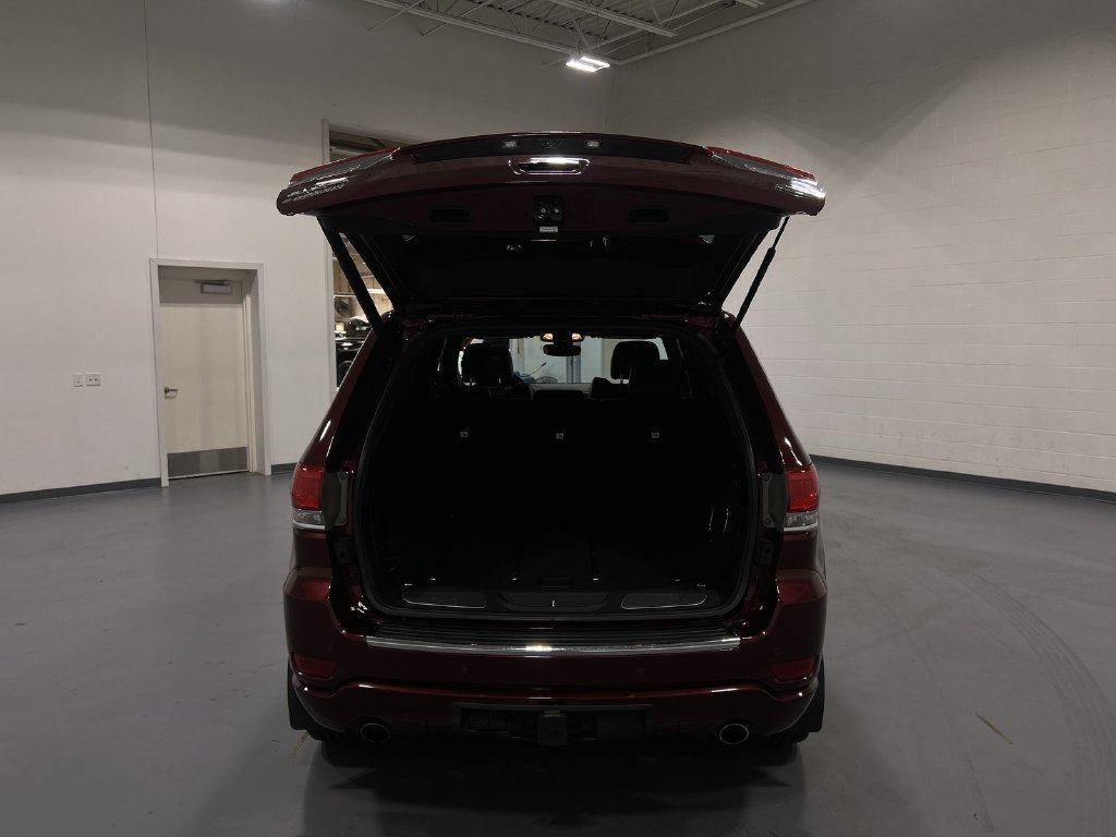 Used 2017 Red Jeep Overland image 21