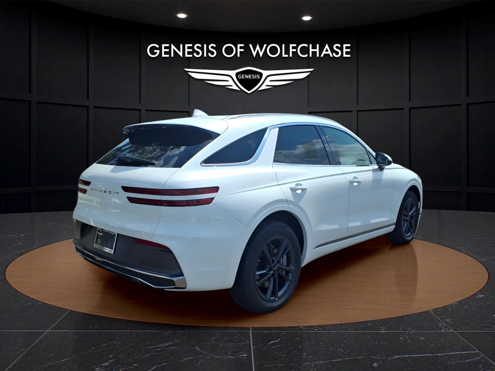 New 2027 White Genesis 2.5T Select image 5