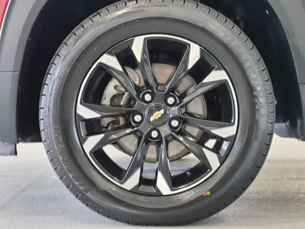 Used 2023 Crimson Metallic Chevrolet LT image 6