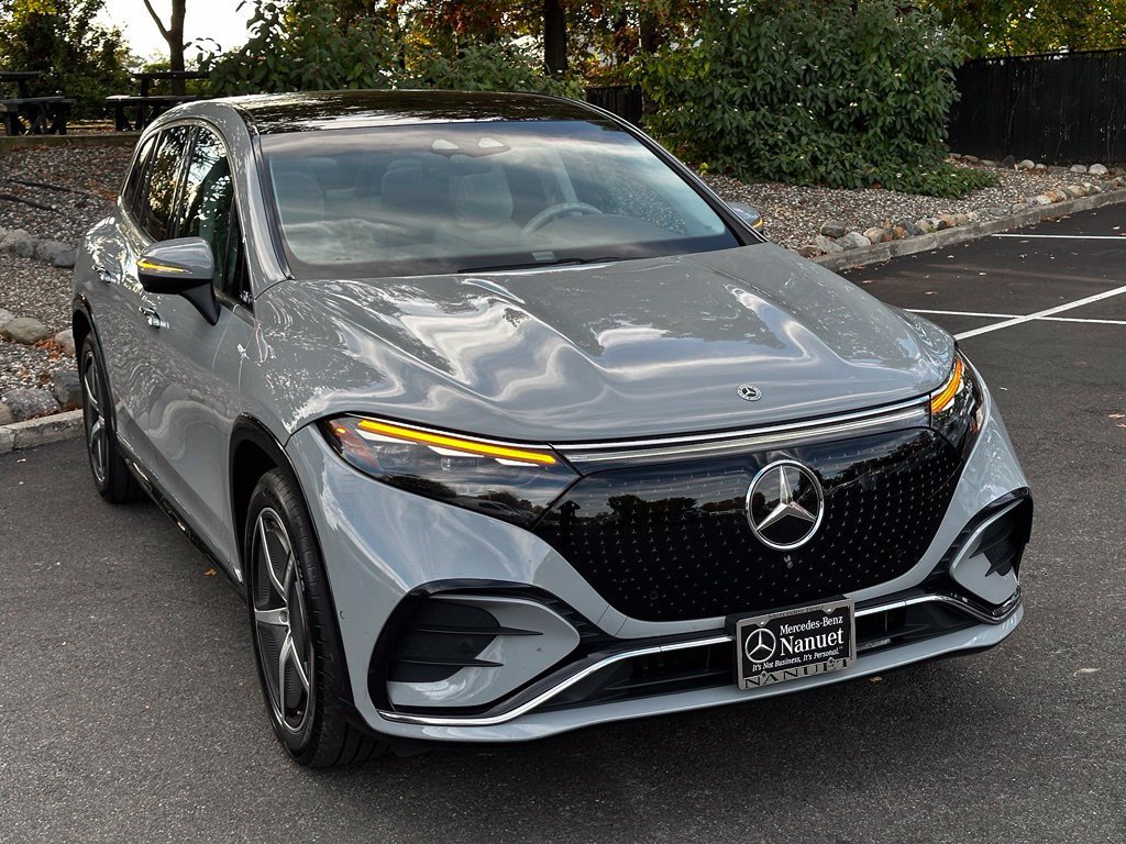 Certified Used 2023 Gray Mercedes-Benz 580 image 3