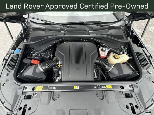 Certified Used 2025 Varesine_Blue Land Rover SE image 25