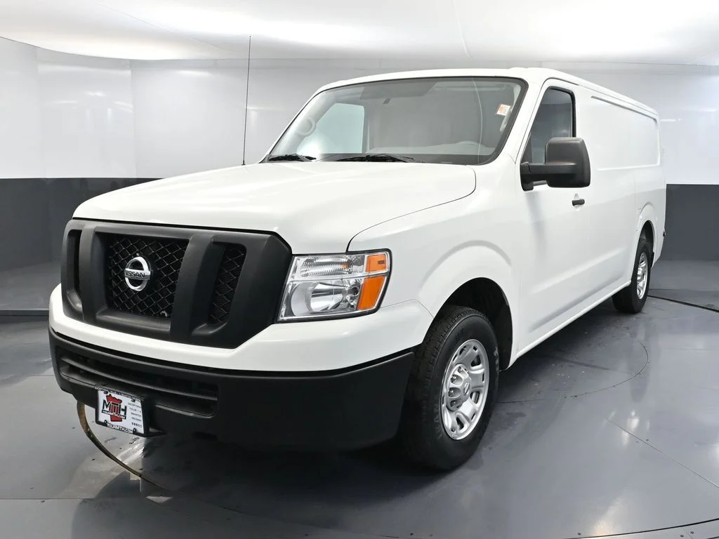 Used 2019 White Nissan SV image 11