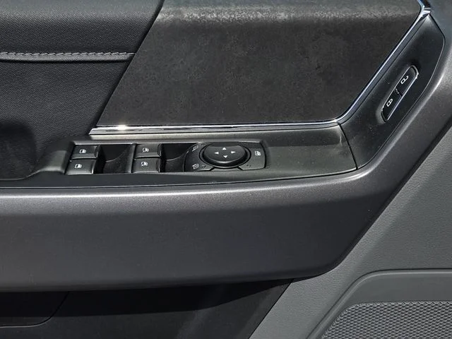 New 2026 Carbonized Gray Metallic Ford XLT image 15