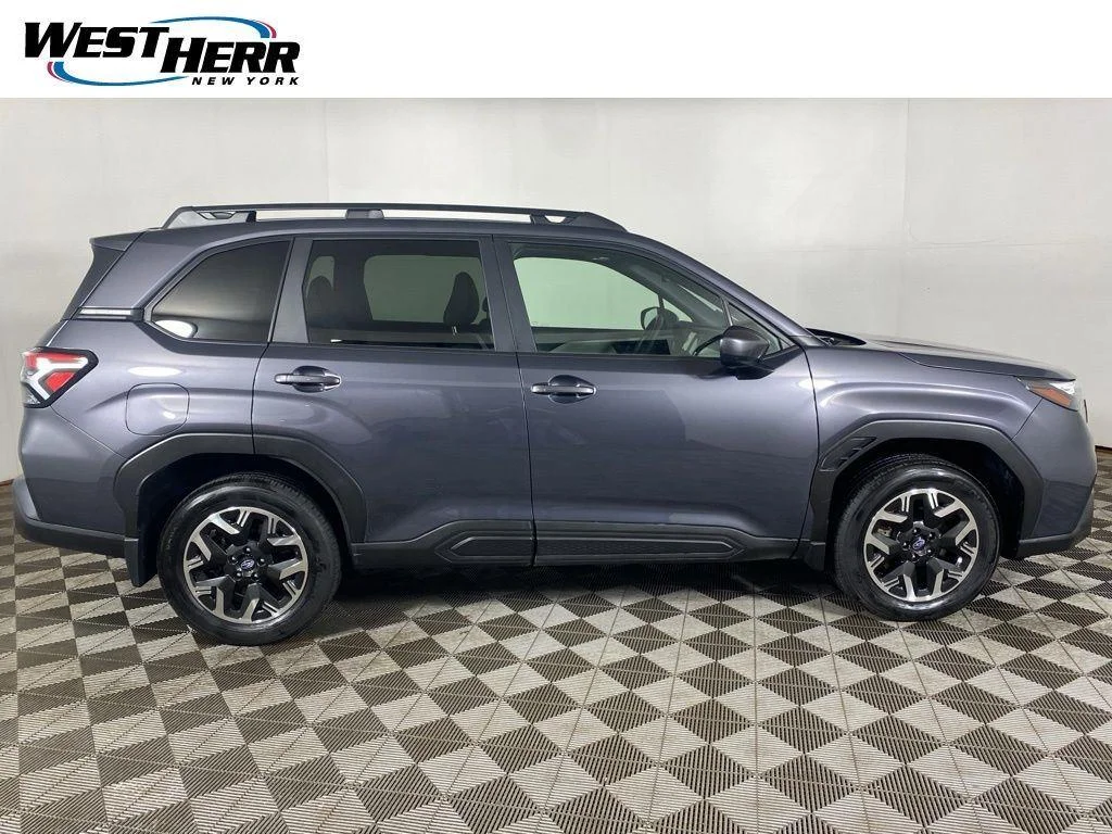 Used 2025 Magnetite Gray Metallic Subaru Premium image 22