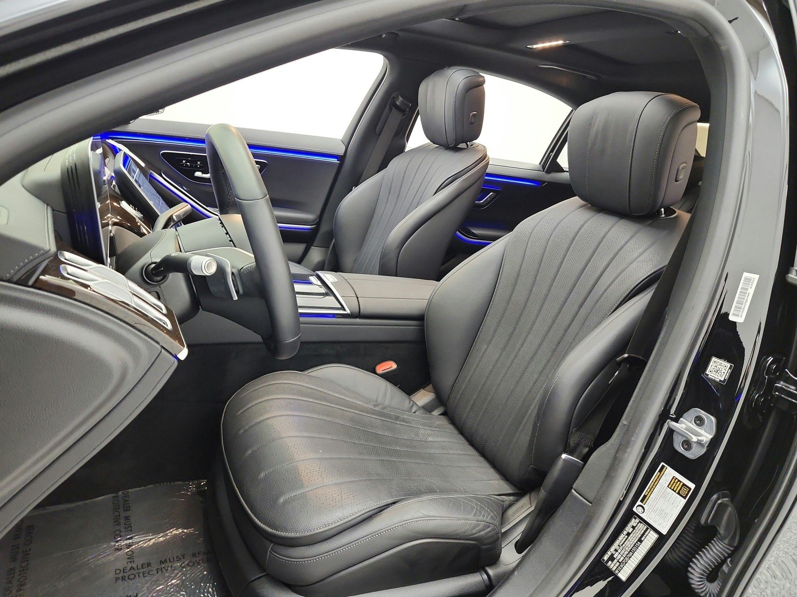 Certified Used 2022 Black Mercedes-Benz S 580 4MATIC® Sedan image 10