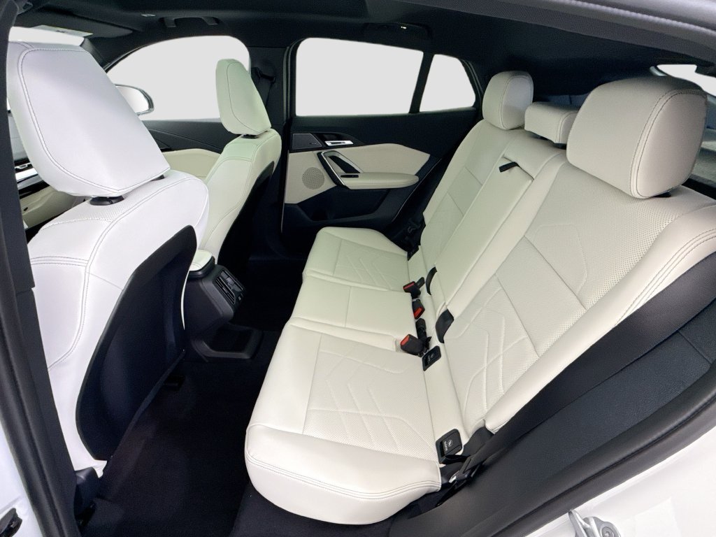 Certified Used 2026 Alpine White BMW xDrive28i image 21
