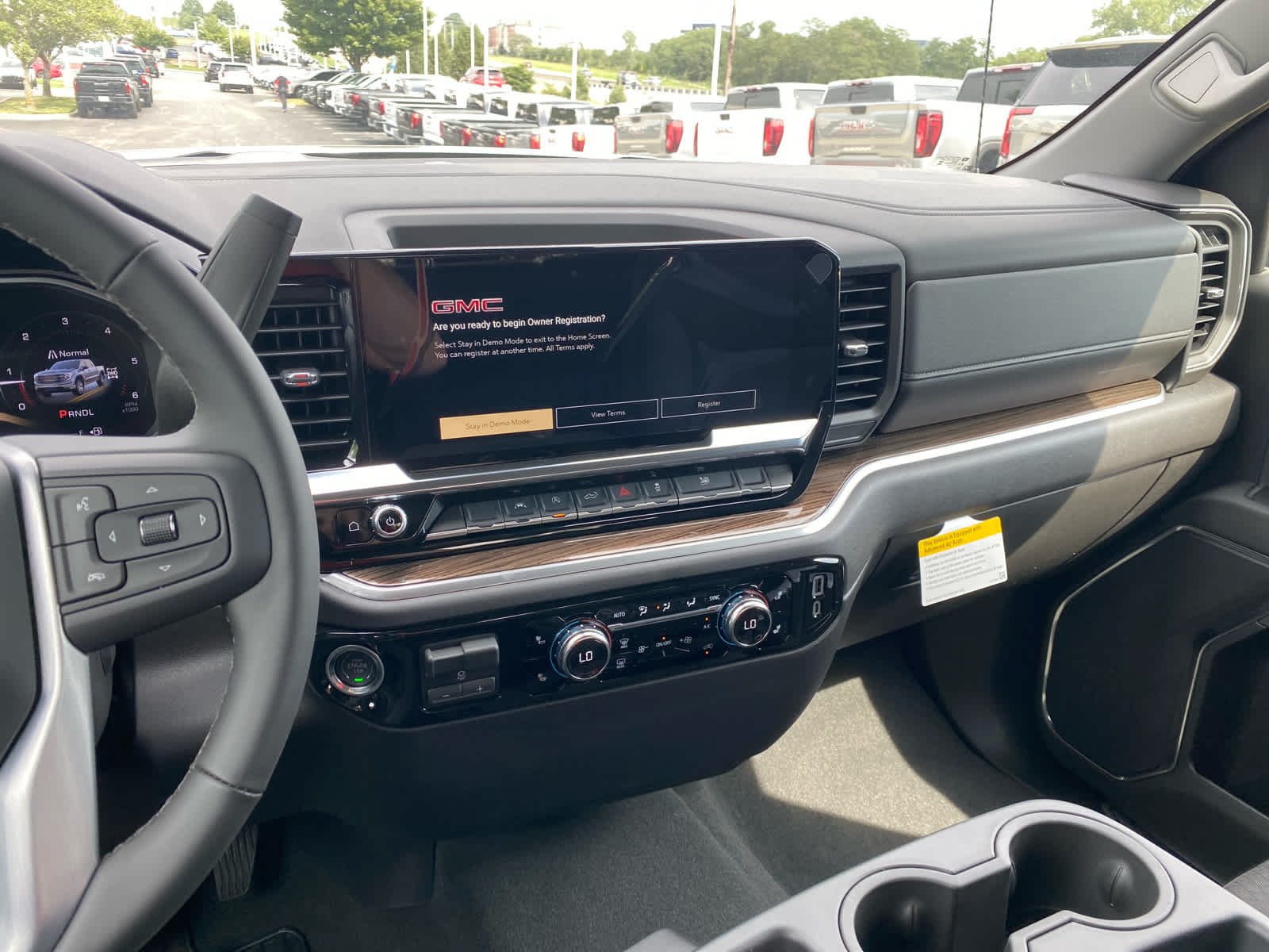 2026 GMC Sierra 1500 Elevation - Photo 12