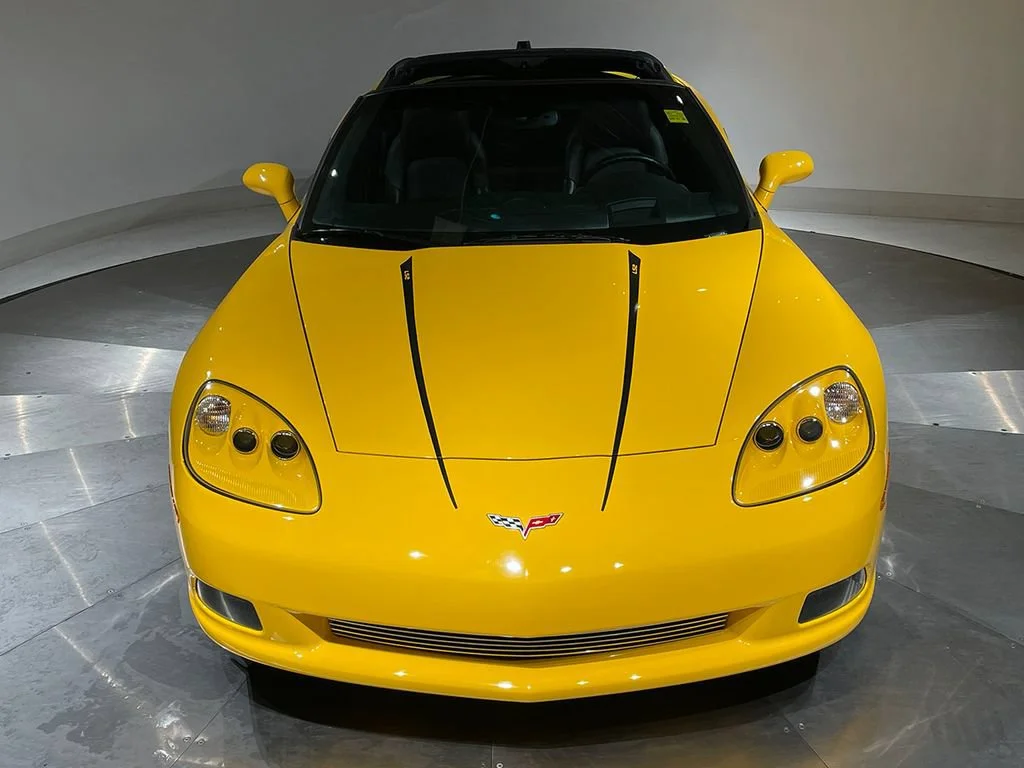 Used 2005 Millenium Yellow Chevrolet BASE image 10