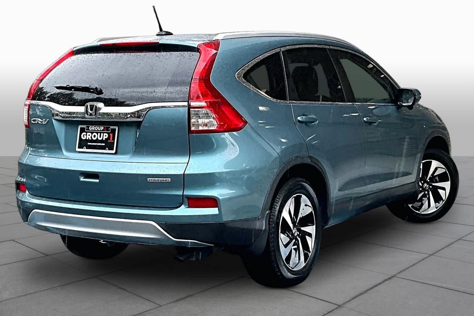Used 2016 Mountain Air Metallic Honda Touring image 14