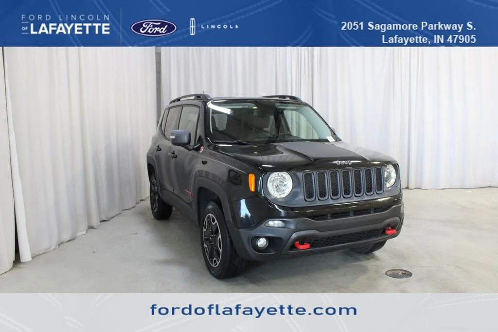 Used 2016 Black Jeep Trailhawk image 1