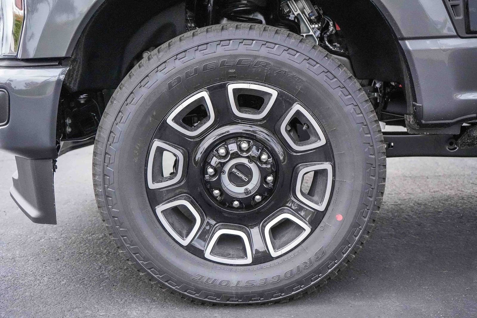 2026 Ford F-250 Super Duty Platinum - Photo 11