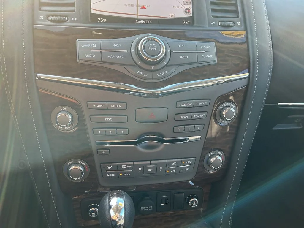 Used 2020 Blue Nissan Platinum image 17