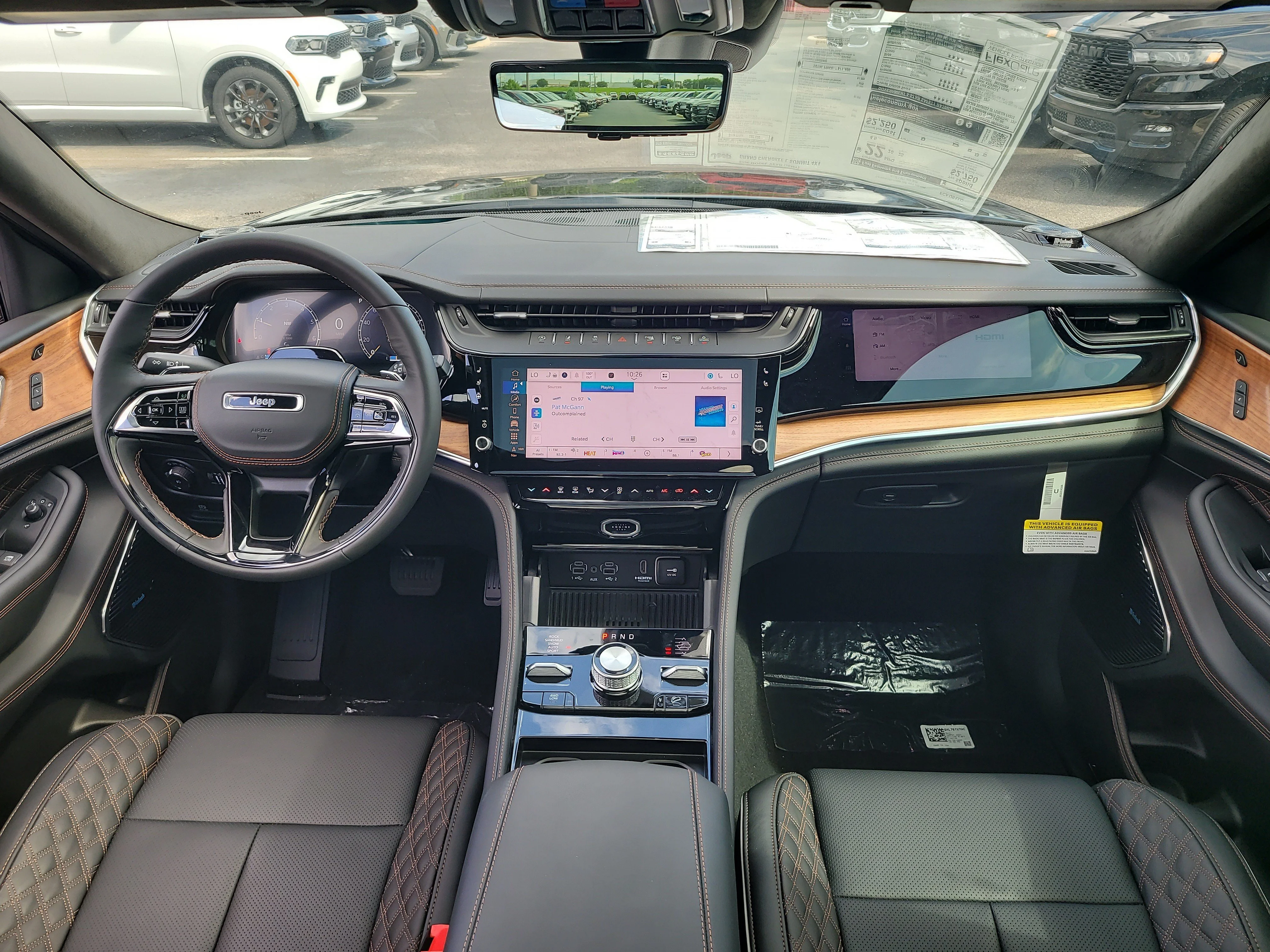 New 2026 Diamond Black Crystal Pearlcoat Jeep Summit image 13