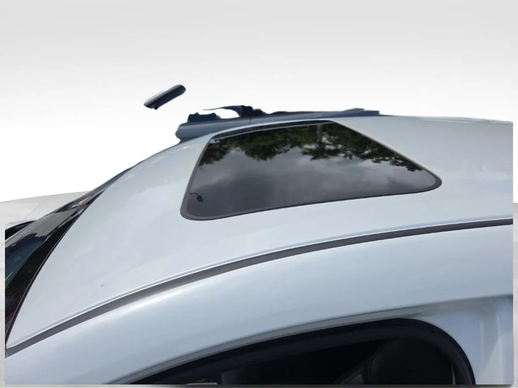 2023 Nissan Sentra SR - Photo 4