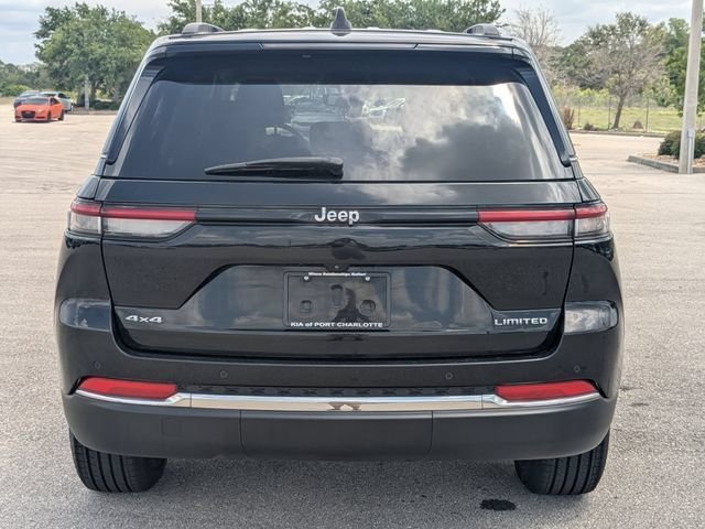 Used 2023 Diamond Black Jeep Limited image 5