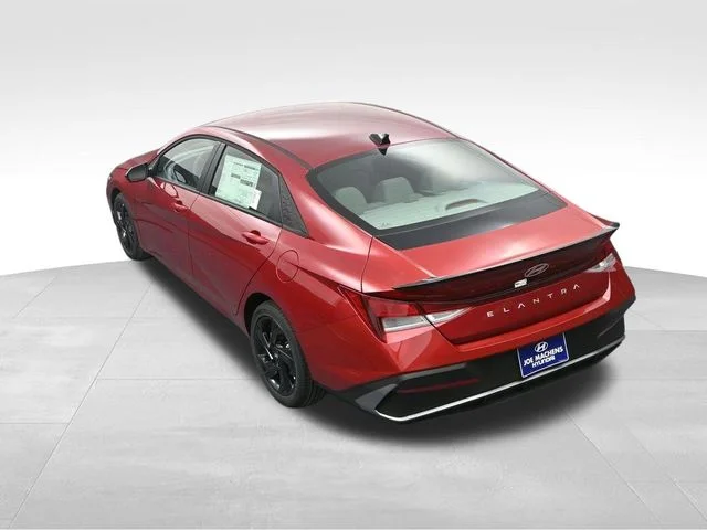 Used 2026 Red Hyundai SEL Sport image 26