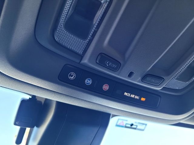 Used 2021 Black GMC Base image 18
