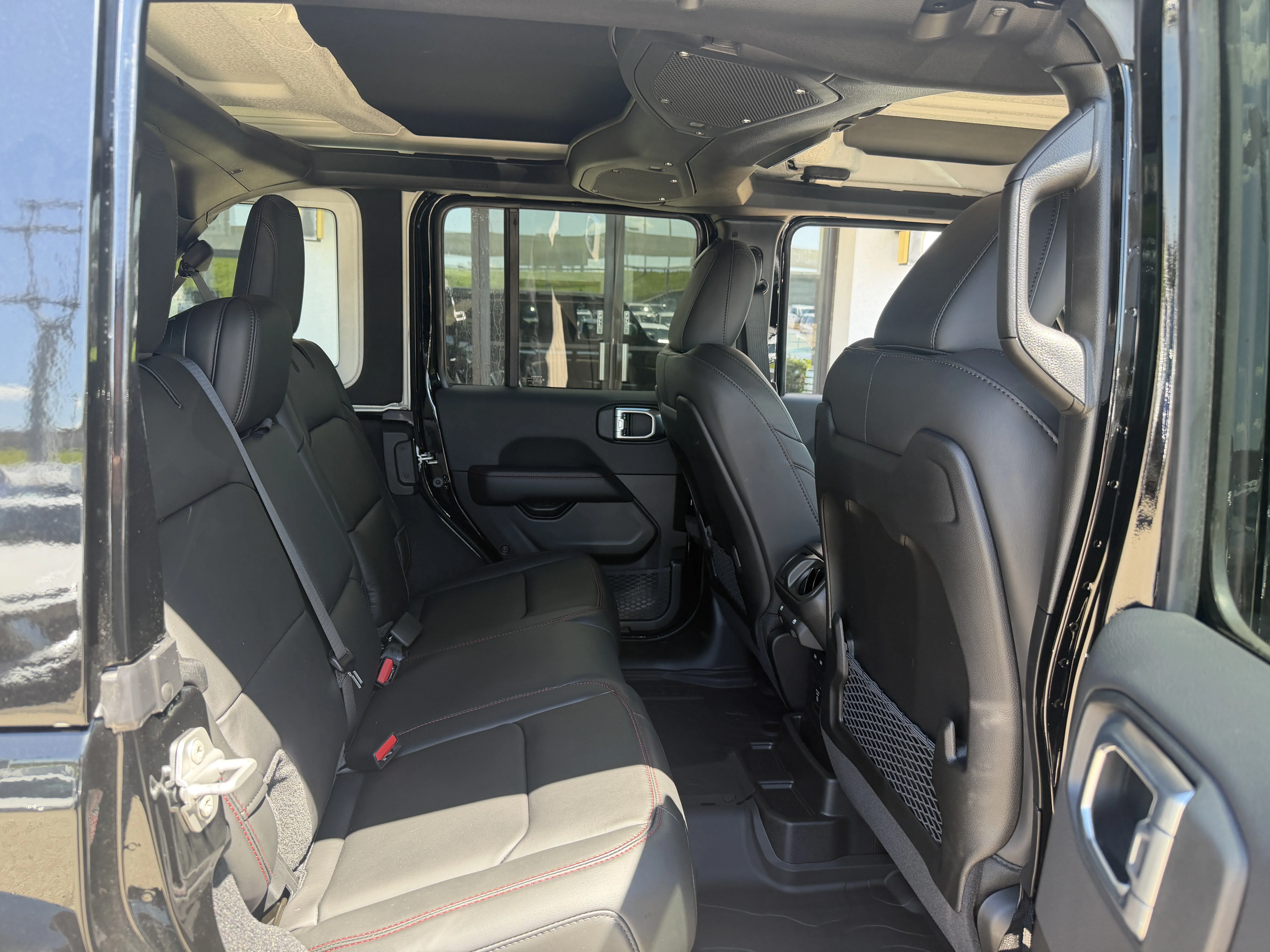 New 2026 Black Clear-Coat Exterior Paint Jeep Rubicon X image 29