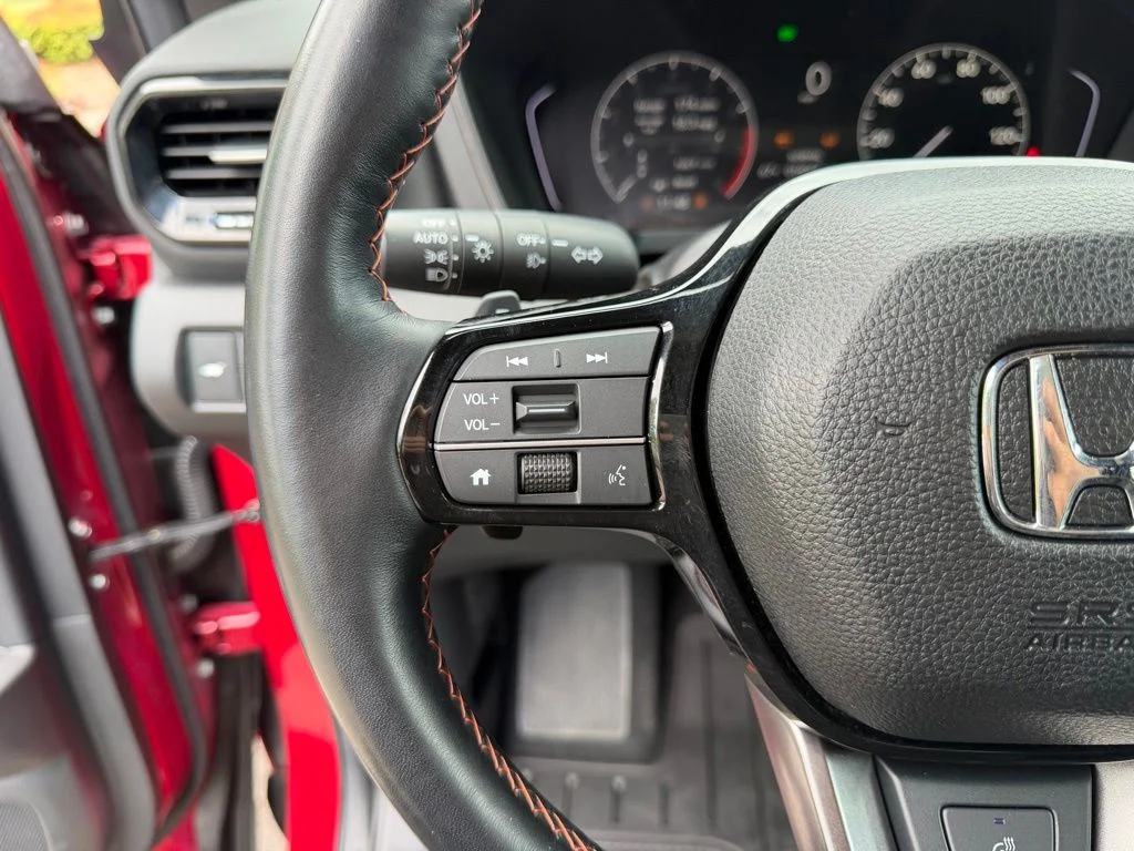 Used 2025 Radiant Red Honda TrailSport image 17