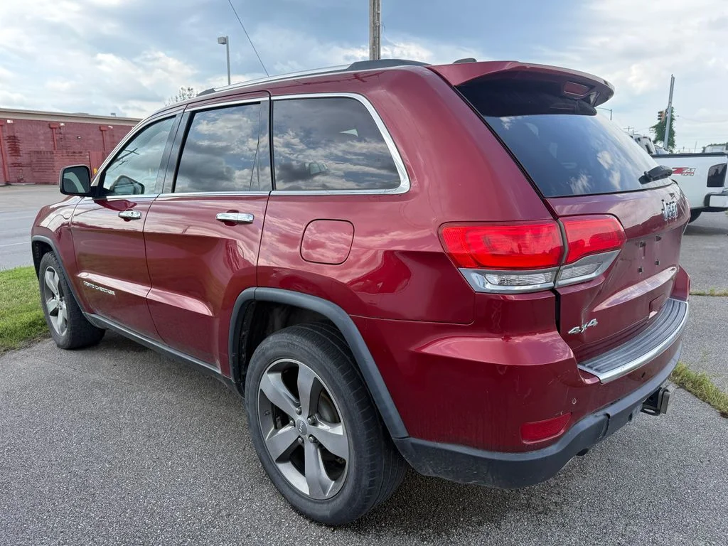Used 2014 Red Jeep Limited image 14