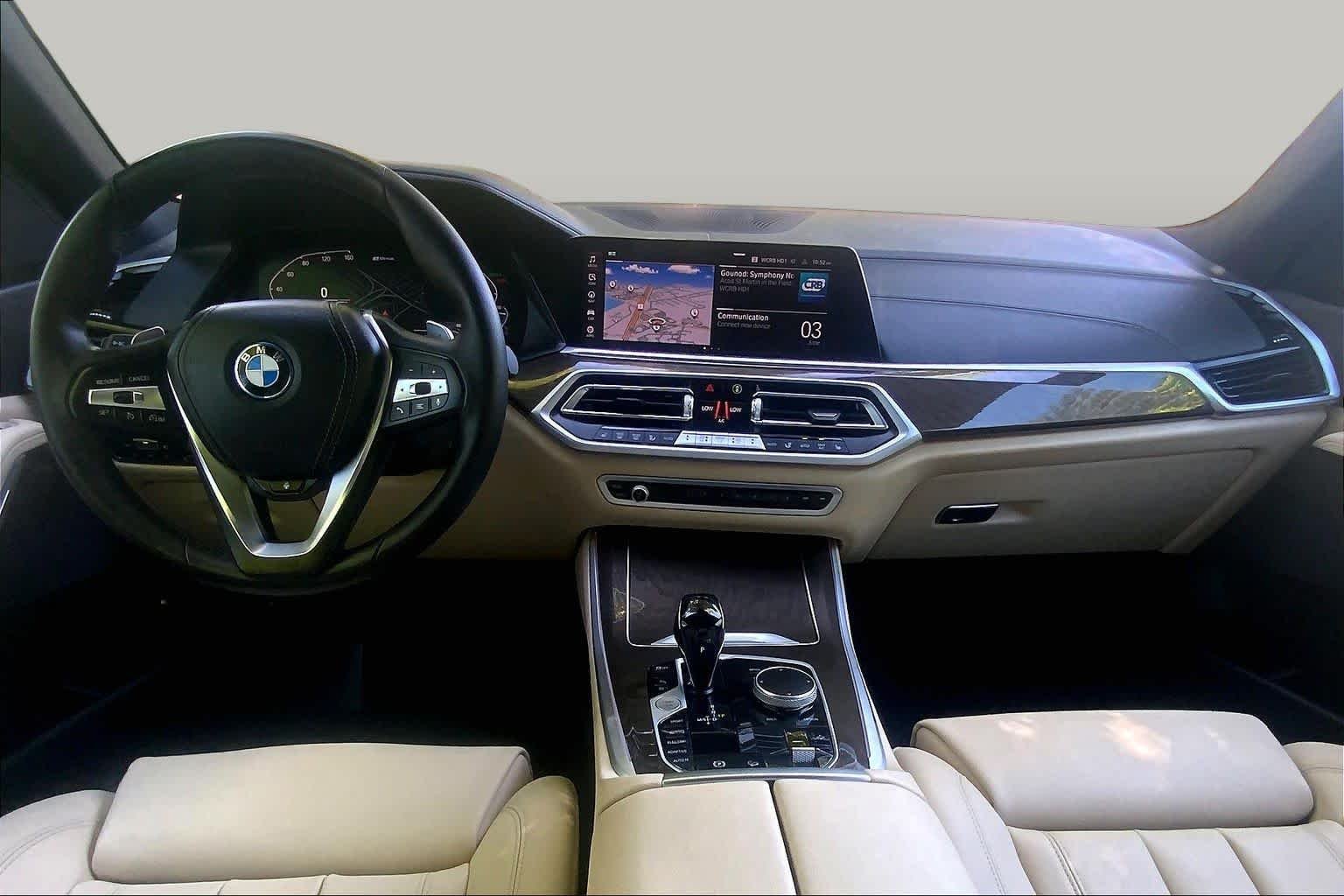 Used 2022 Arctic Grey Metallic BMW xDrive45e image 15