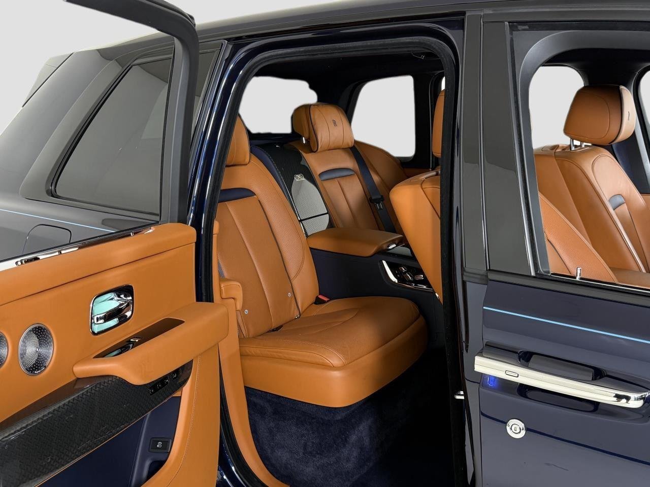 Used 2022 Midnight Blue Rolls-Royce Black Badge | Executive Rear Seating | Rear Entertainment image 37