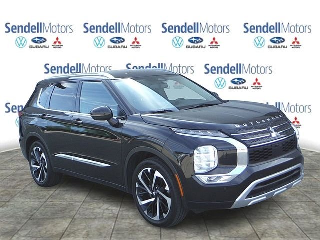 Used 2022 Black Mitsubishi SEL image 1
