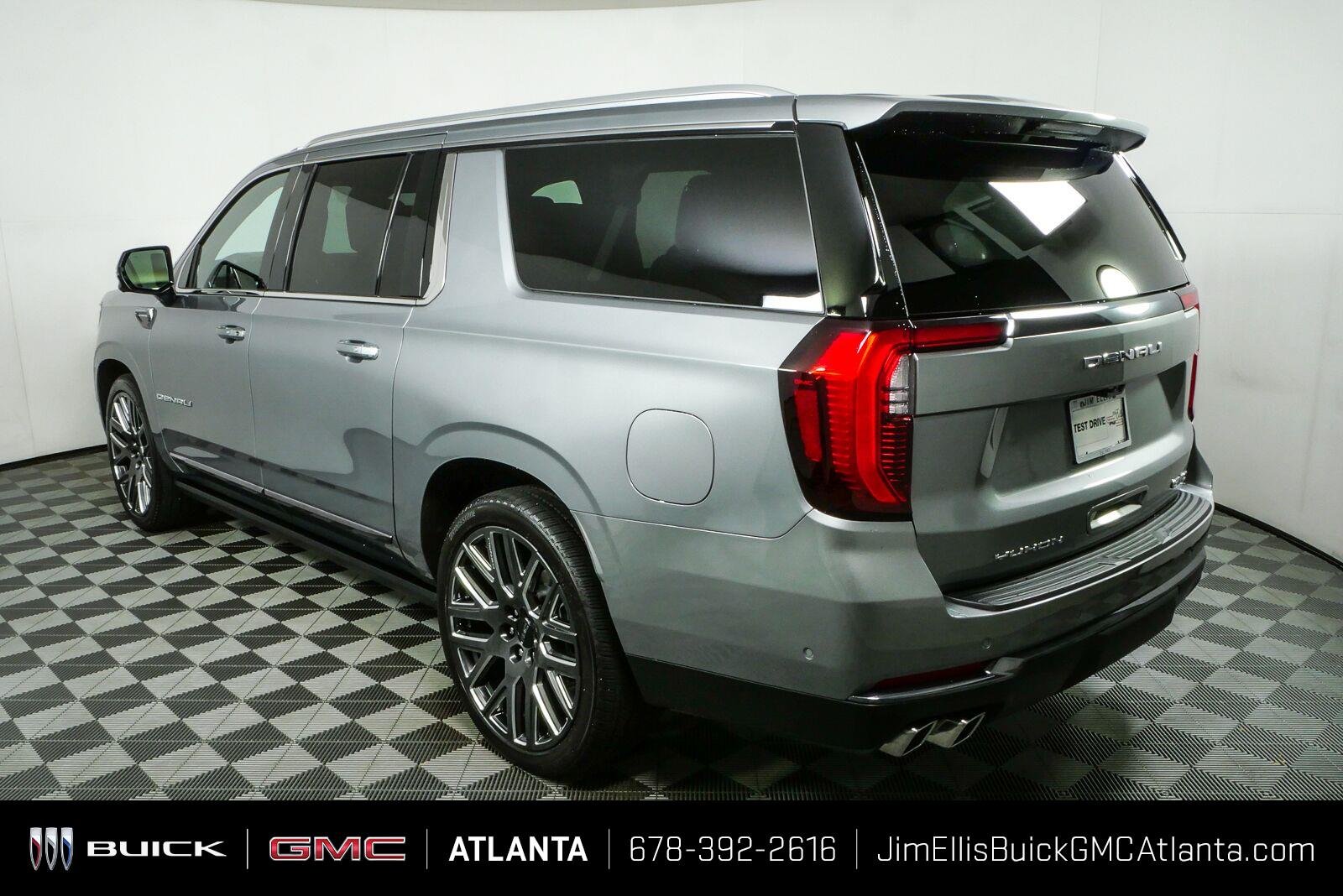 Used 2025 Sterling Metallic GMC Denali Ultimate image 31