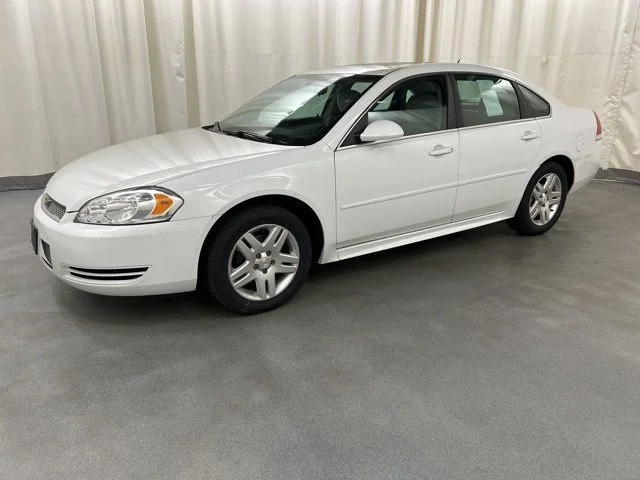 Used 2015 White Chevrolet LT image 2