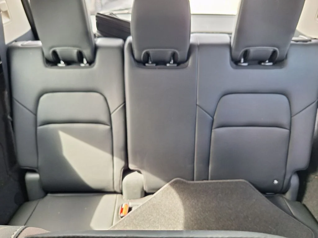Used 2023 Red Nissan Platinum image 25