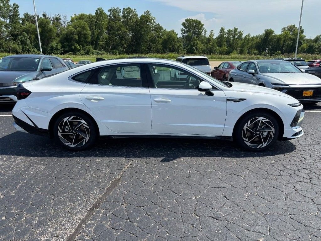 2025 Hyundai Sonata SEL - Photo 24