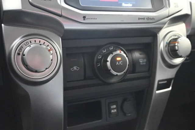 Used 2019 Super White Toyota SR5 image 18